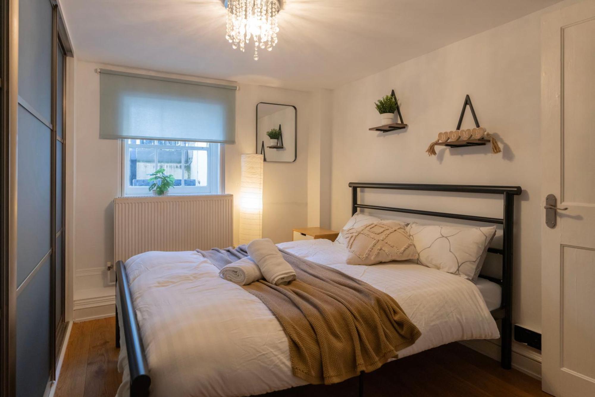 Gorgeous 2Bed House In New Road Leilighet London Eksteriør bilde