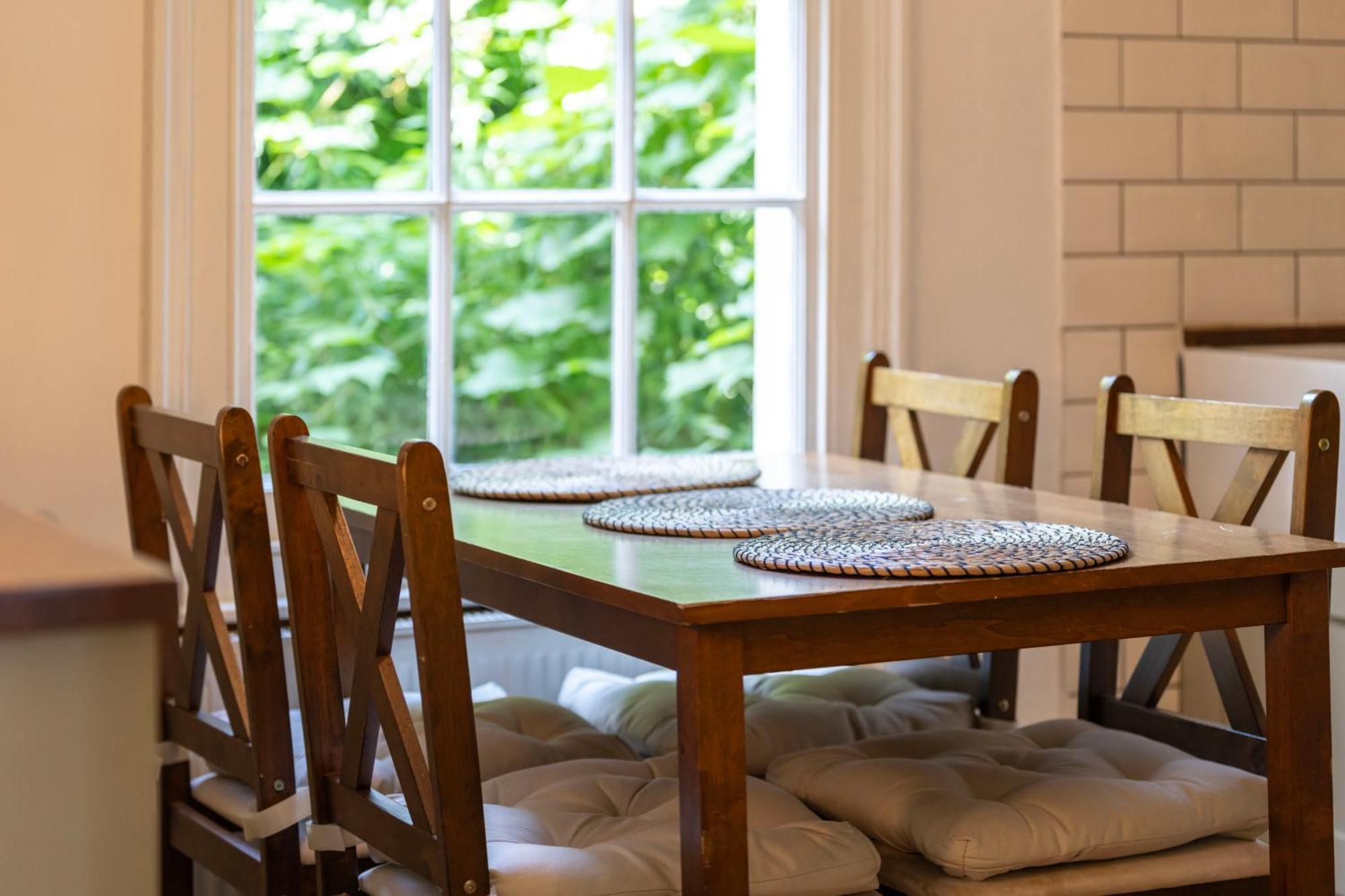 Gorgeous 2Bed House In New Road Leilighet London Eksteriør bilde
