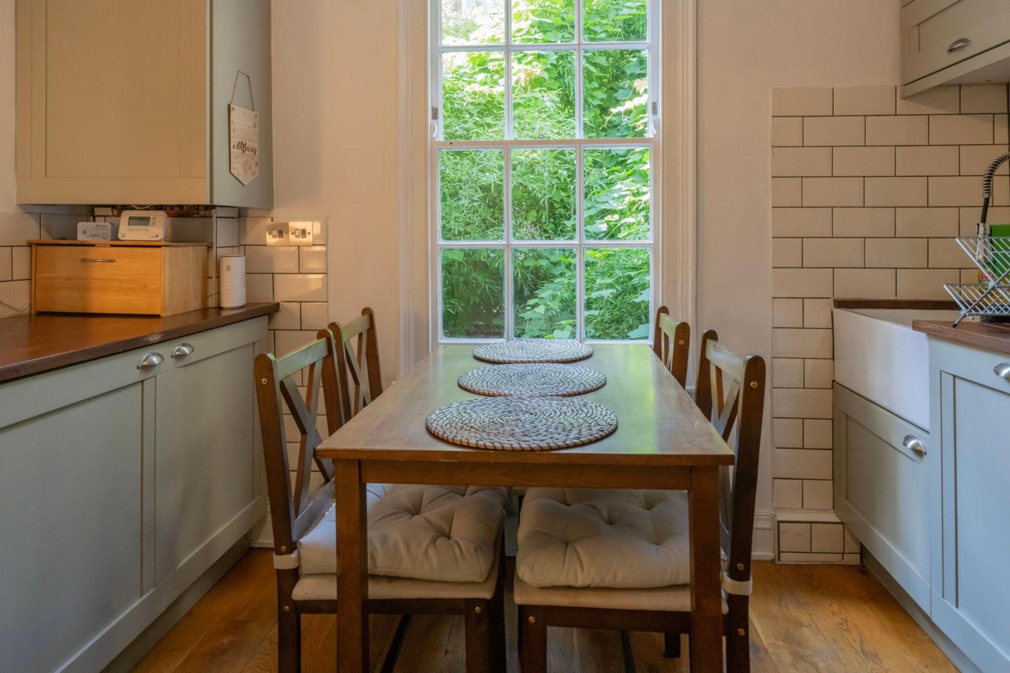Gorgeous 2Bed House In New Road Leilighet London Eksteriør bilde
